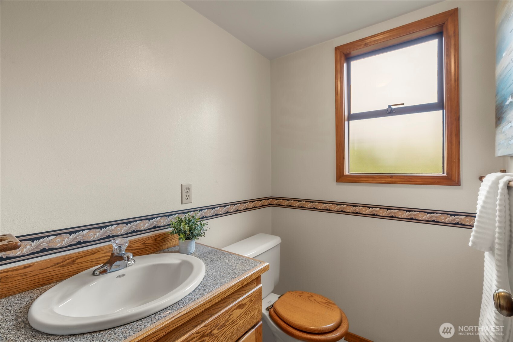 18726 92nd Avenue West Edmonds, WA 98020 - Photo 25 of 38