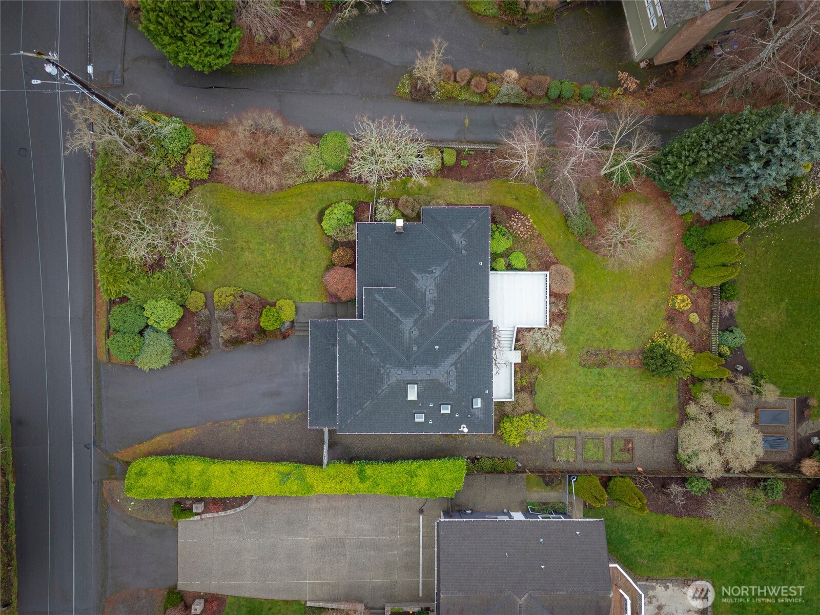 18726 92nd Avenue West Edmonds, WA 98020 - Photo 33 of 38