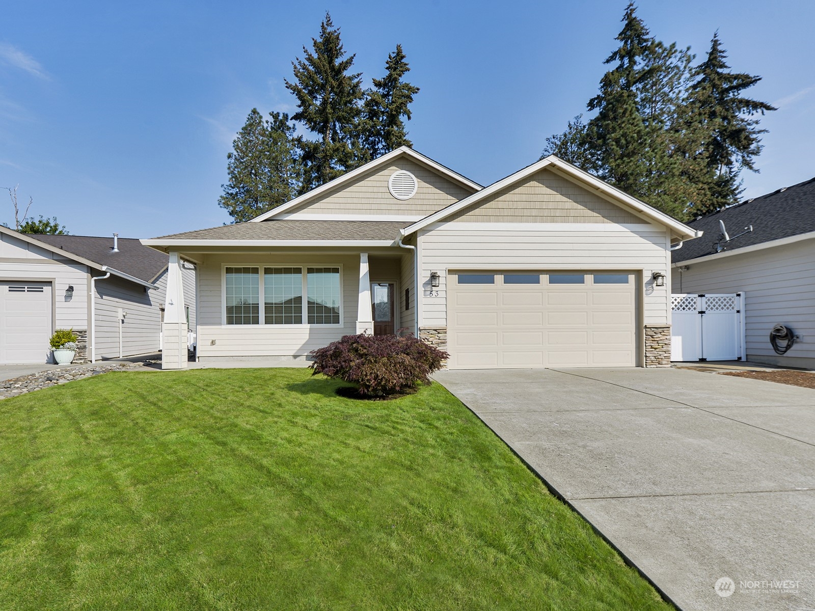 53 Willow Pointe Loop Longview, WA 98632 - Photo 1 of 25 a view of a yard in front view of a house