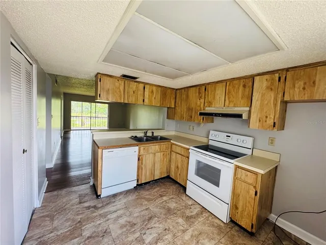 $1,550 | 144 Cypress Lane, Oldsmar, FL 34677