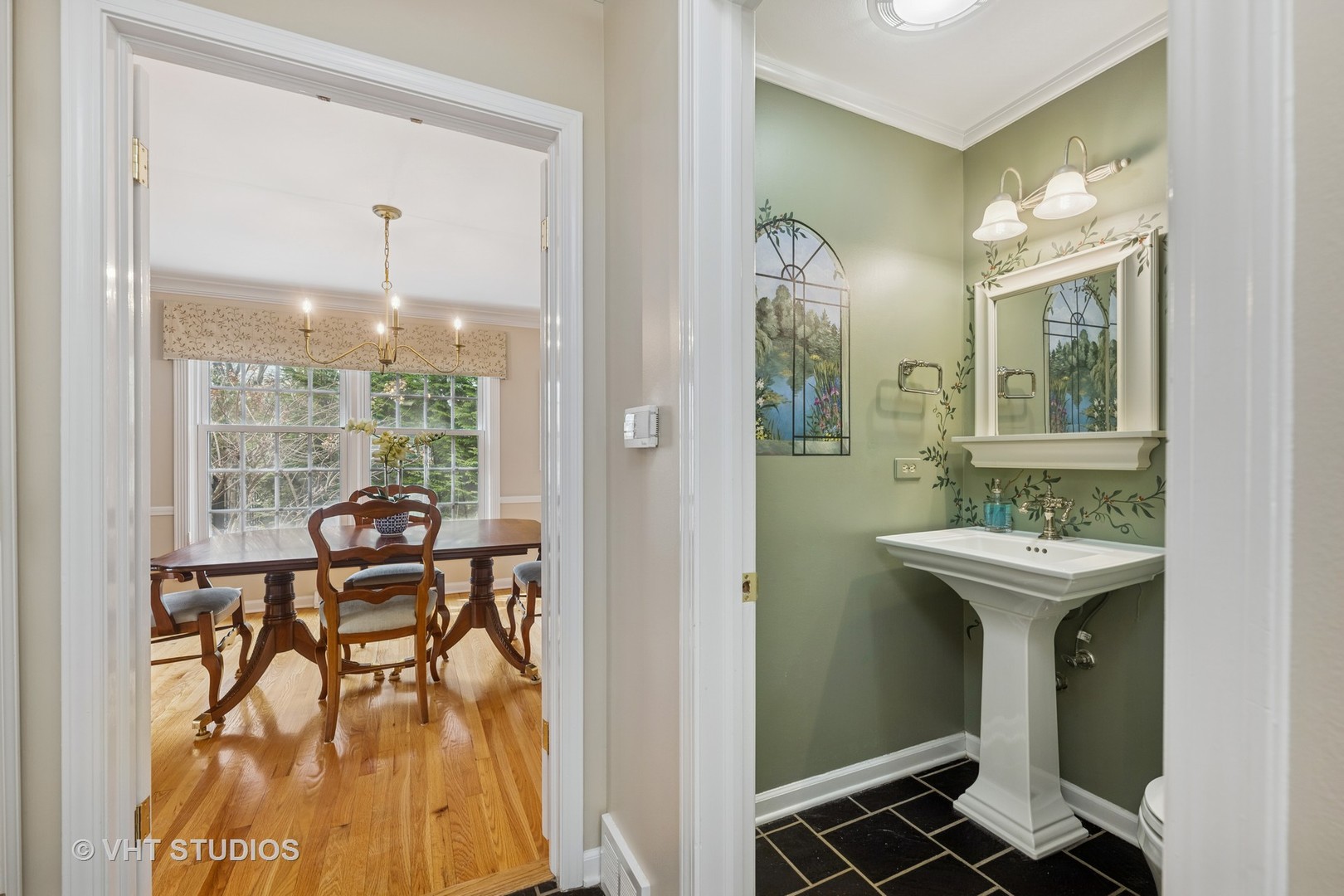 575 Wicklow Road Deerfield, IL 60015 - Photo 10 of 27 Gallery Image 10