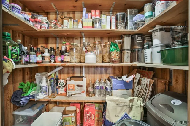 $214,900 | 417 Robinson Street, North Tonawanda, NY 14120