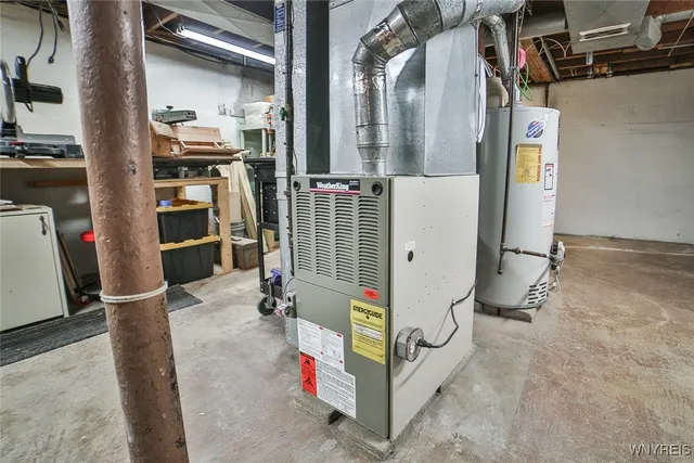 $214,900 | 417 Robinson Street, North Tonawanda, NY 14120