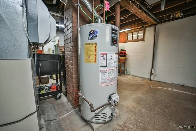 $214,900 | 417 Robinson Street, North Tonawanda, NY 14120