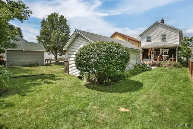 $214,900 | 417 Robinson Street, North Tonawanda, NY 14120