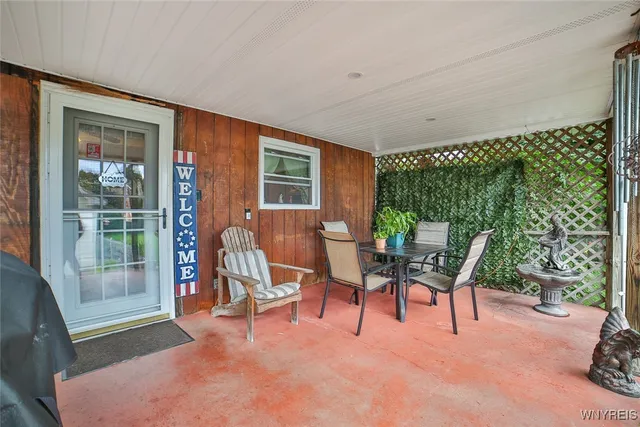 $214,900 | 417 Robinson Street, North Tonawanda, NY 14120