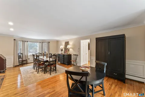 a view of a livingroom and dining room