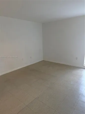 $2,000 | 4845 Northwest 7th Street, Unit 3075, Miami, FL 33126