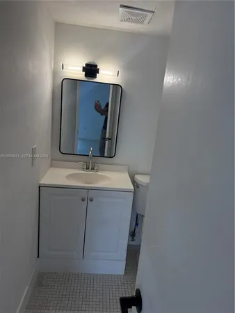 $2,000 | 4845 Northwest 7th Street, Unit 3075, Miami, FL 33126