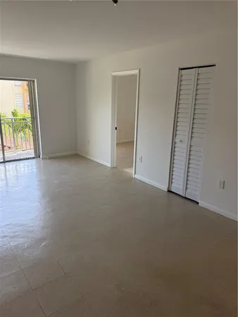 $2,000 | 4845 Northwest 7th Street, Unit 3075, Miami, FL 33126