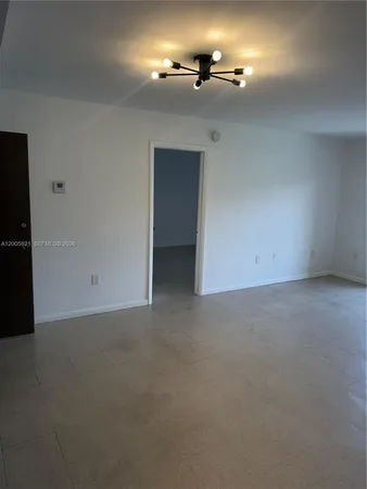 $2,000 | 4845 Northwest 7th Street, Unit 3075, Miami, FL 33126