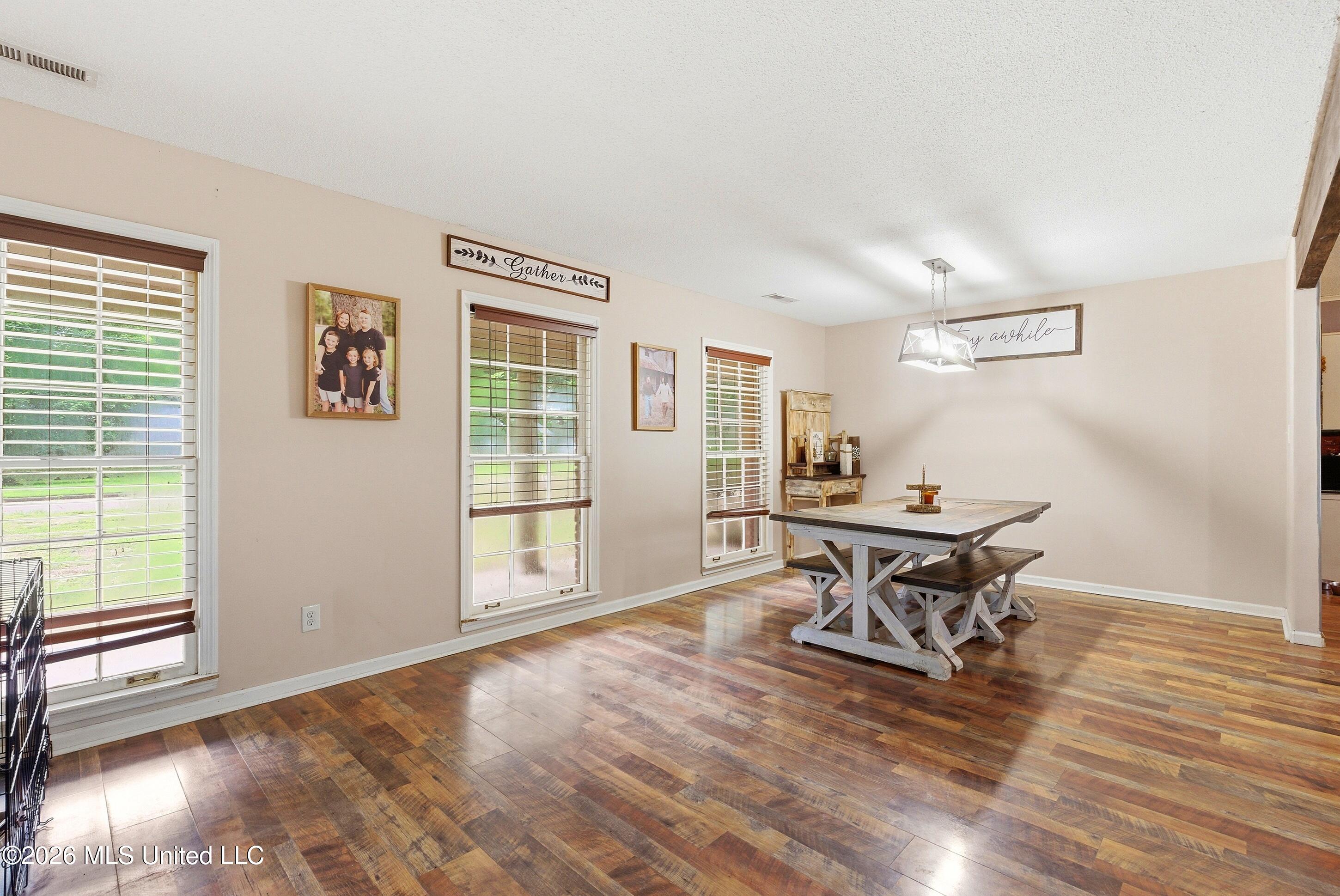 204 Porter Street Senatobia, MS 38668 - Photo 5 of 23 dsc06918