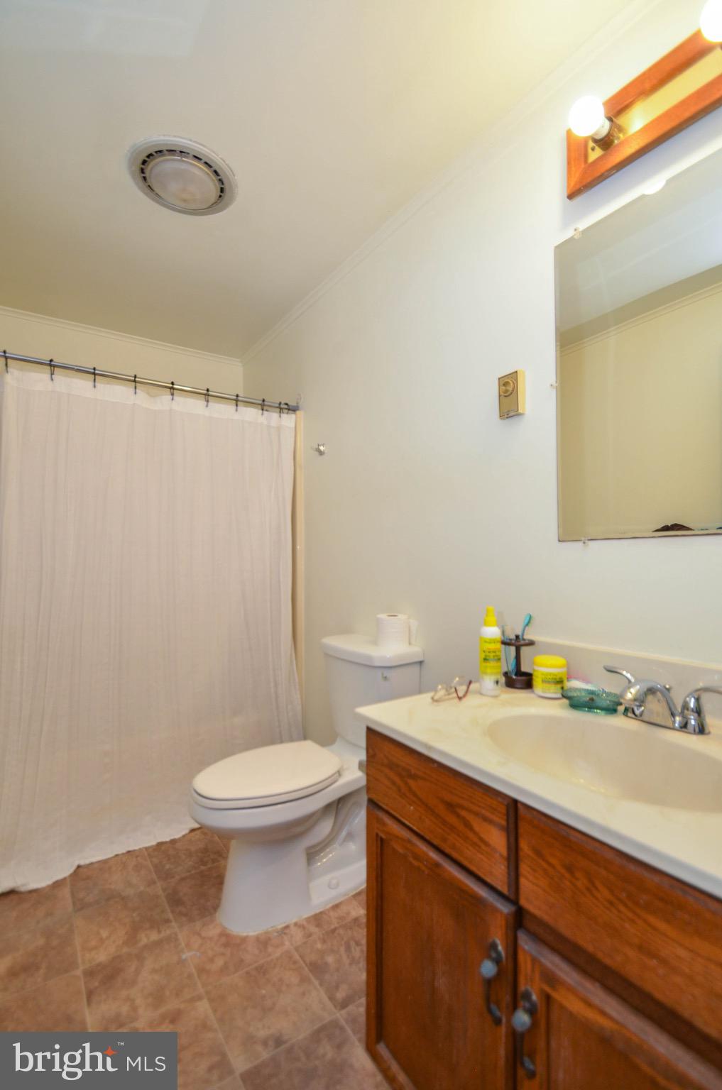 670 West Washington Street Slatington, PA 18080 - Photo 11 of 14