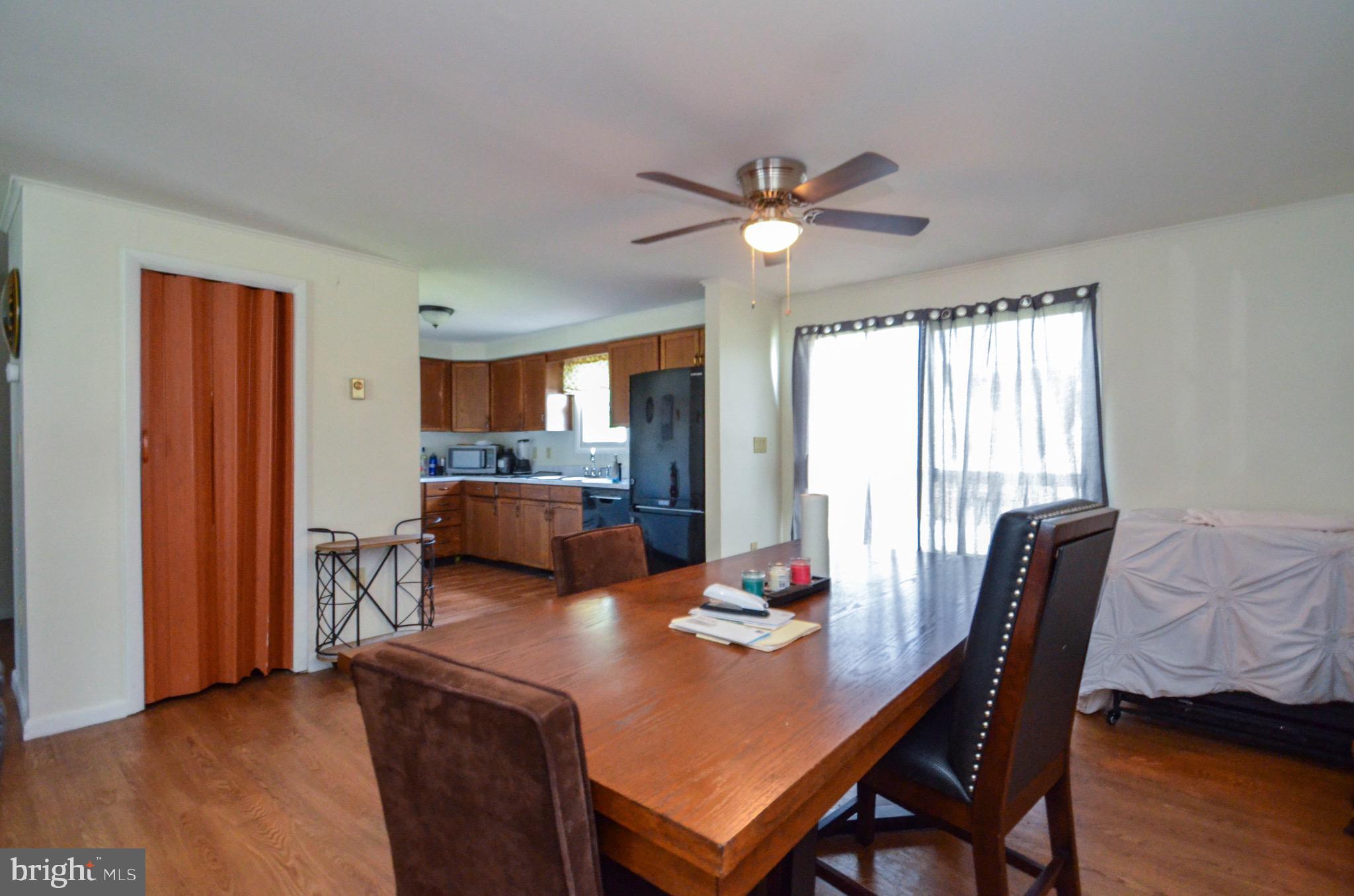 670 West Washington Street Slatington, PA 18080 - Photo 5 of 14