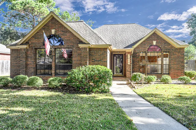 $314,900 | 7810 Timberline Run Lane, Houston, TX 77095
