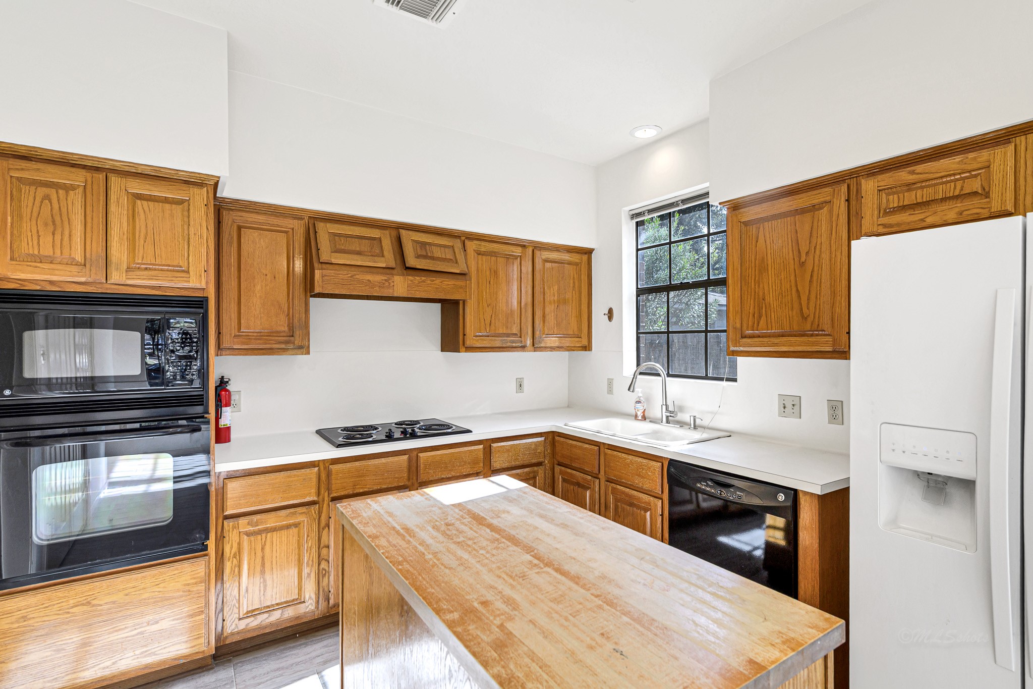 7810 Timberline Run Lane Houston, TX 77095 - Photo 9 of 34