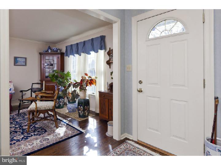 31 Fieldston Road Princeton Junction, NJ 08550 - Photo 3 of 25 Foyer