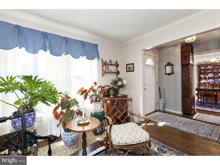 31 Fieldston Road Princeton Junction, NJ 08550 - Photo 4 of 25 Living Room