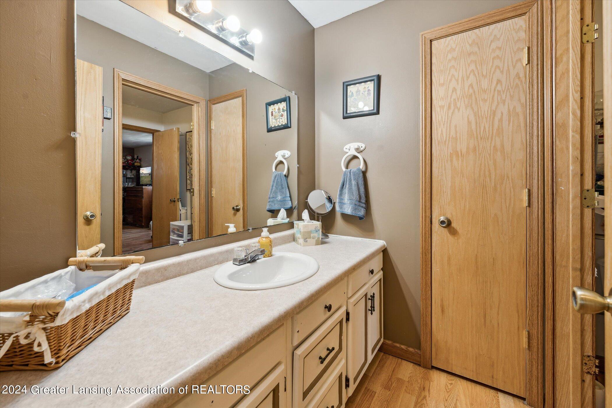 1810 West Jason Road Dewitt, MI 48820 - Photo 25 of 50 25-1810-W-Jason-Rd-DeWitt-MI-48820-Windo