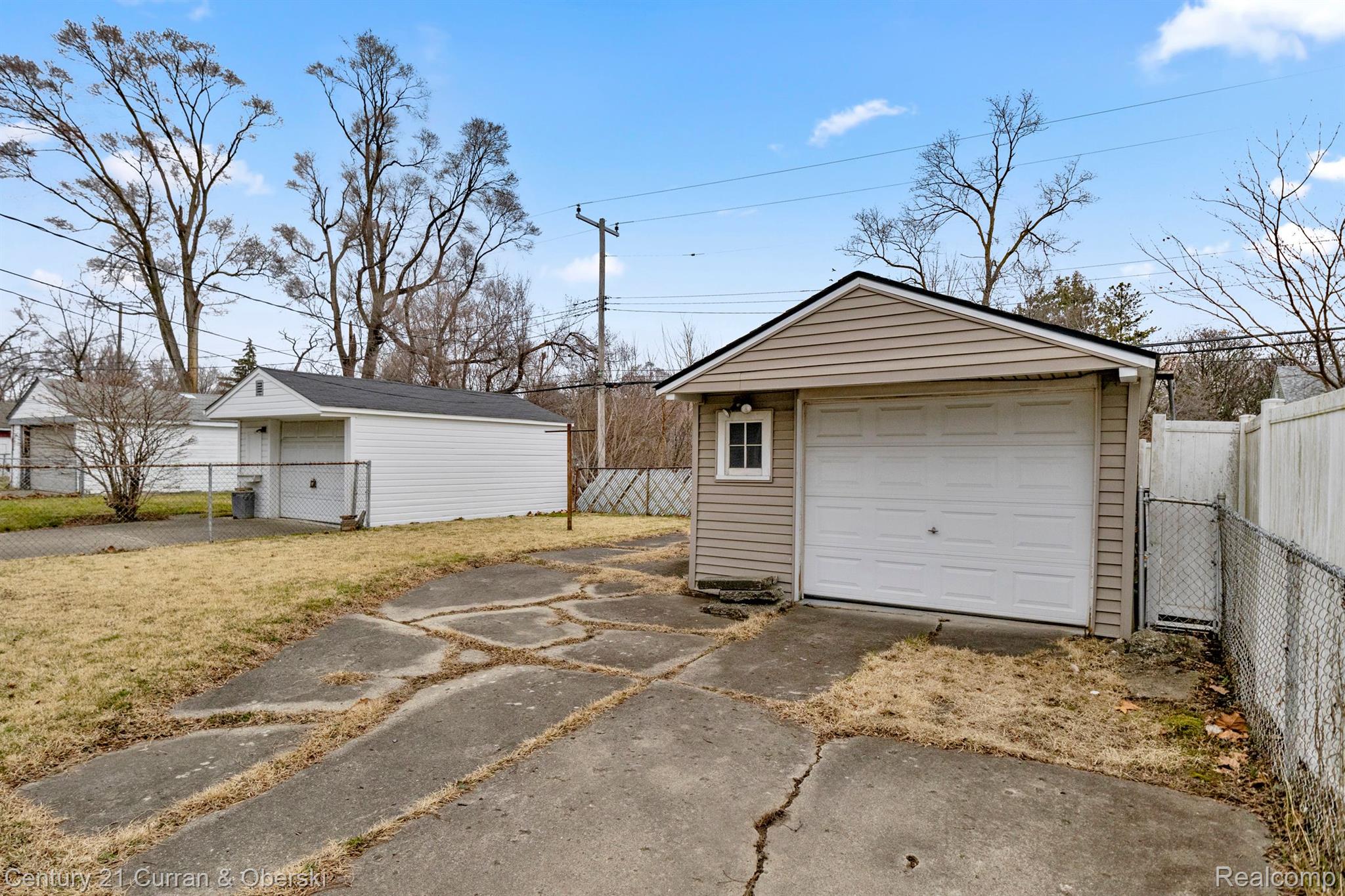7250 Evergreen Road Detroit, MI 48228 - Photo 19 of 24 1.5 car garage