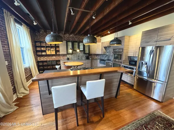 $195,000 | 228 Yazoo Avenue, Unit A, Clarksdale, MS 38614