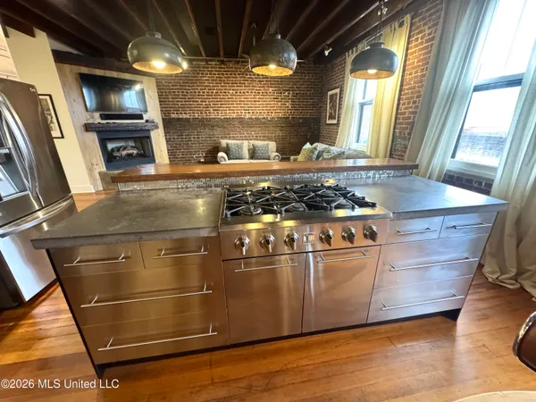 $195,000 | 228 Yazoo Avenue, Unit A, Clarksdale, MS 38614
