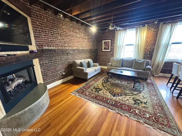 $195,000 | 228 Yazoo Avenue, Unit A, Clarksdale, MS 38614