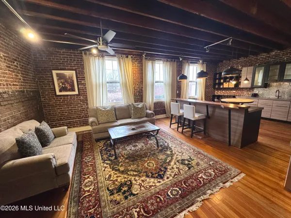 $195,000 | 228 Yazoo Avenue, Unit A, Clarksdale, MS 38614