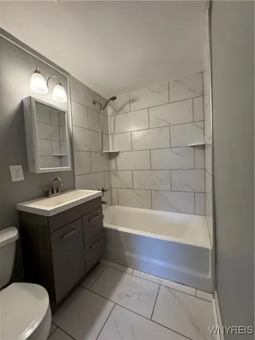 $1,400 | 549 Indian Church Road, Unit 1, West Seneca, NY 14224