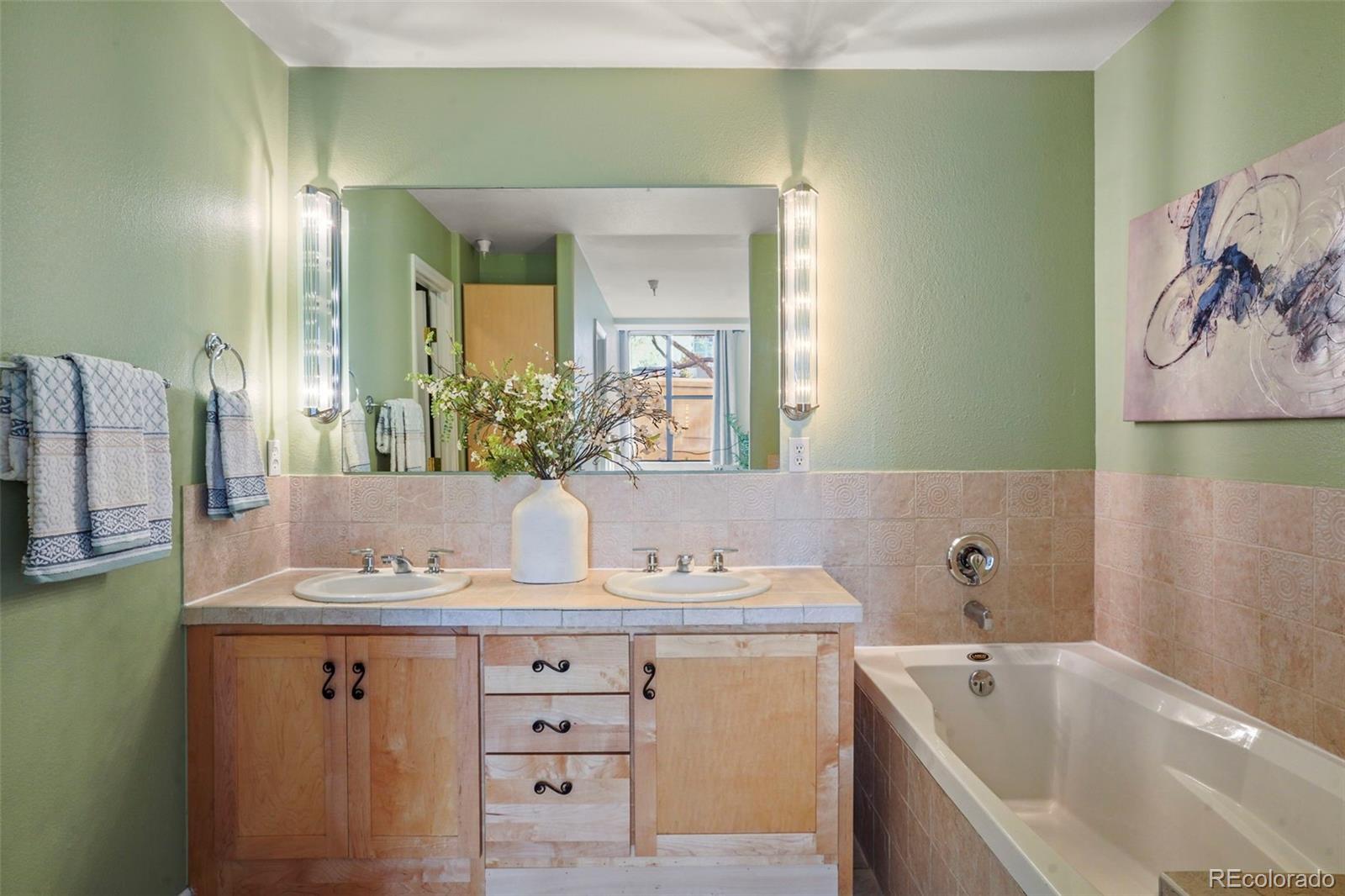 180 Cook Street, Unit 103 Denver, CO 80206 - Photo 19 of 27