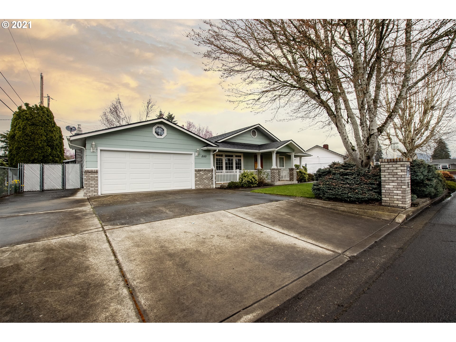 1550 Yolanda Avenue Springfield, OR 97477 - Photo 1 of 28 Gallery Image 1