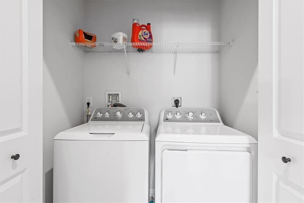 150 Curtis Court Pittsburgh, PA 15237 - Photo 25 of 29 a utility room with dryer and washer