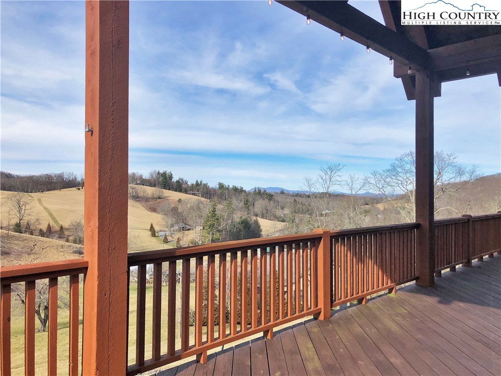 366 Brown Stone Ridge Drive Boone, NC 28607 - Photo 3 of 39 Gallery Image 3