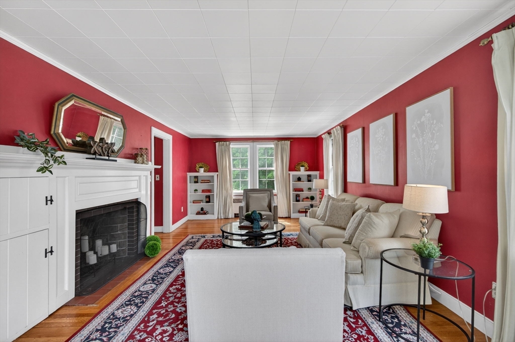 9 Stratford Road Andover, MA 01810 - Photo 14 of 35