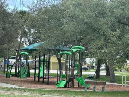 $375,000 | 8812 Southeast Sandridge Avenue, Hobe Sound, FL 33455