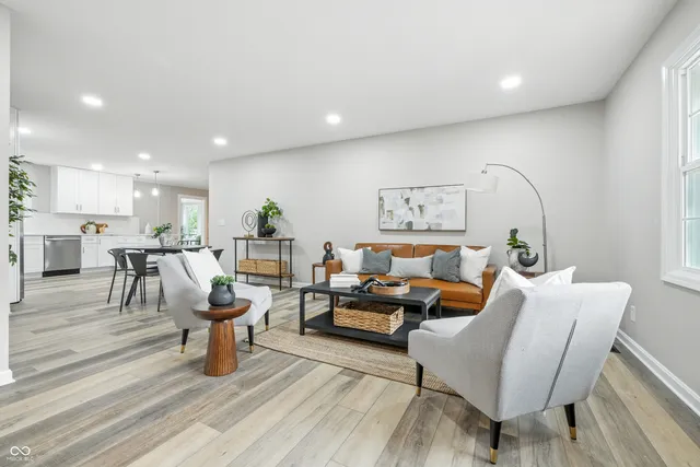 $499,900 | 728 East Main Street, Carmel, IN 46032