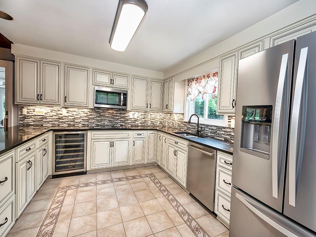 521 Geyser Road Pittsburgh, PA 15276 - Photo 8 of 25 Gallery Image 8