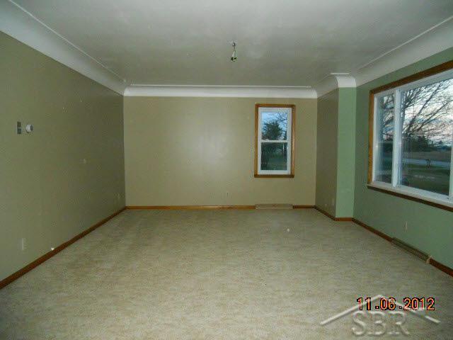8873 State Millington, MI 48746 - Photo 4 of 8 20324680-3.JPG