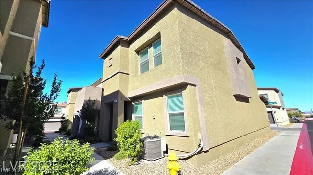 $1,750 | 9131 Hitmaker Street, Las Vegas, NV 89113