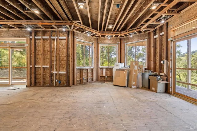 $1,200,000 | 10800 Falstaff Road, Sebastopol, CA 95472