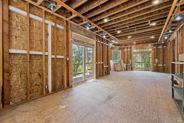 $1,200,000 | 10800 Falstaff Road, Sebastopol, CA 95472