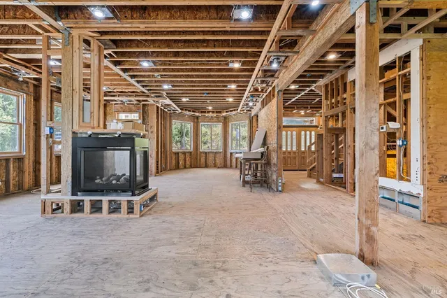 $1,200,000 | 10800 Falstaff Road, Sebastopol, CA 95472