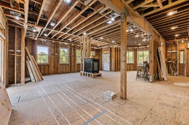 $1,200,000 | 10800 Falstaff Road, Sebastopol, CA 95472