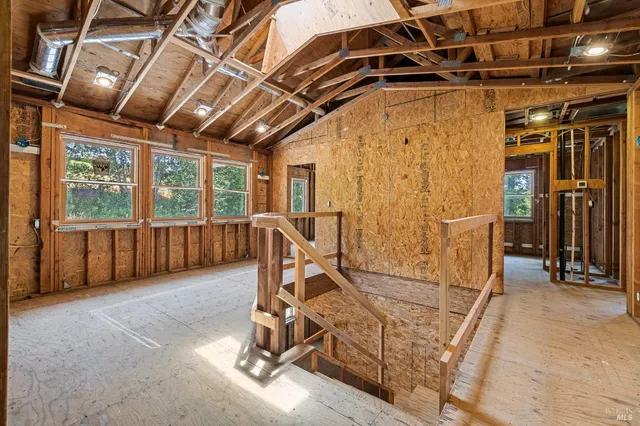 $1,200,000 | 10800 Falstaff Road, Sebastopol, CA 95472