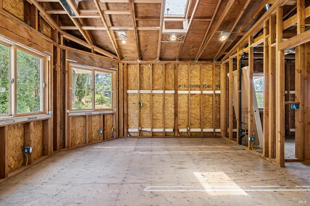 $1,200,000 | 10800 Falstaff Road, Sebastopol, CA 95472