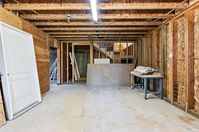 $1,200,000 | 10800 Falstaff Road, Sebastopol, CA 95472