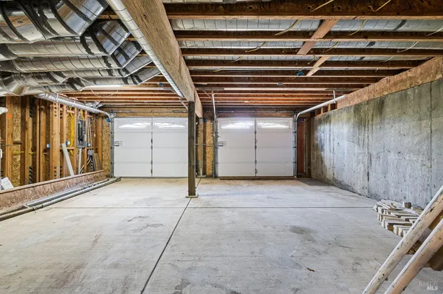 $1,200,000 | 10800 Falstaff Road, Sebastopol, CA 95472