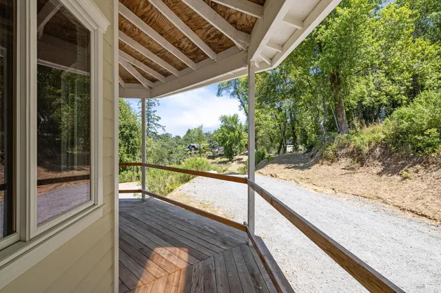 $1,200,000 | 10800 Falstaff Road, Sebastopol, CA 95472
