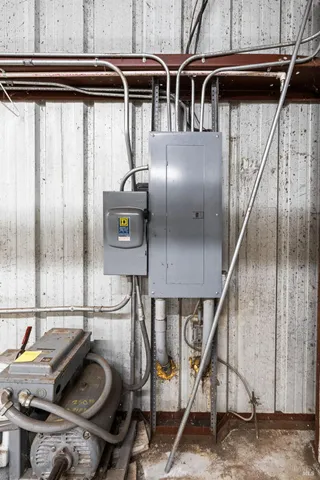 $1,200,000 | 10800 Falstaff Road, Sebastopol, CA 95472