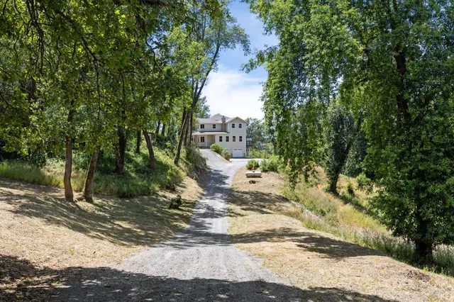 $1,200,000 | 10800 Falstaff Road, Sebastopol, CA 95472